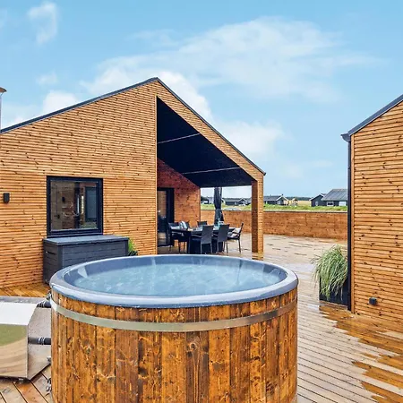 Vakantiehuis 6 Bedroom Pet Friendly In *